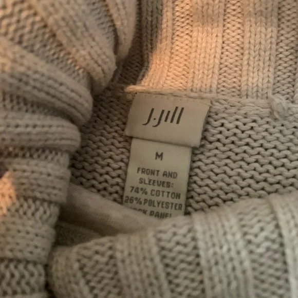 5 FOR 25 BUNDLE DEAL Fall Sweater - Picture 2 of 2